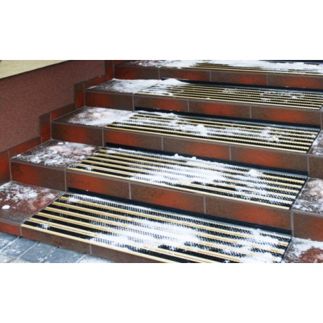 Hliníková protiskluzová rohož na schody