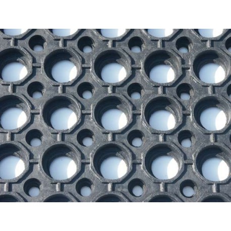 Protiúnavová rohož s otvory 75% nitril