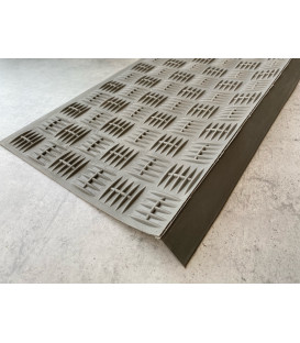 Gumový schodový nášlap šedý