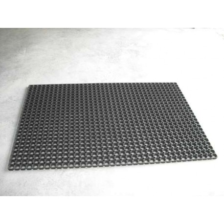 Gumová rohož na nejhrubší nečistoty 